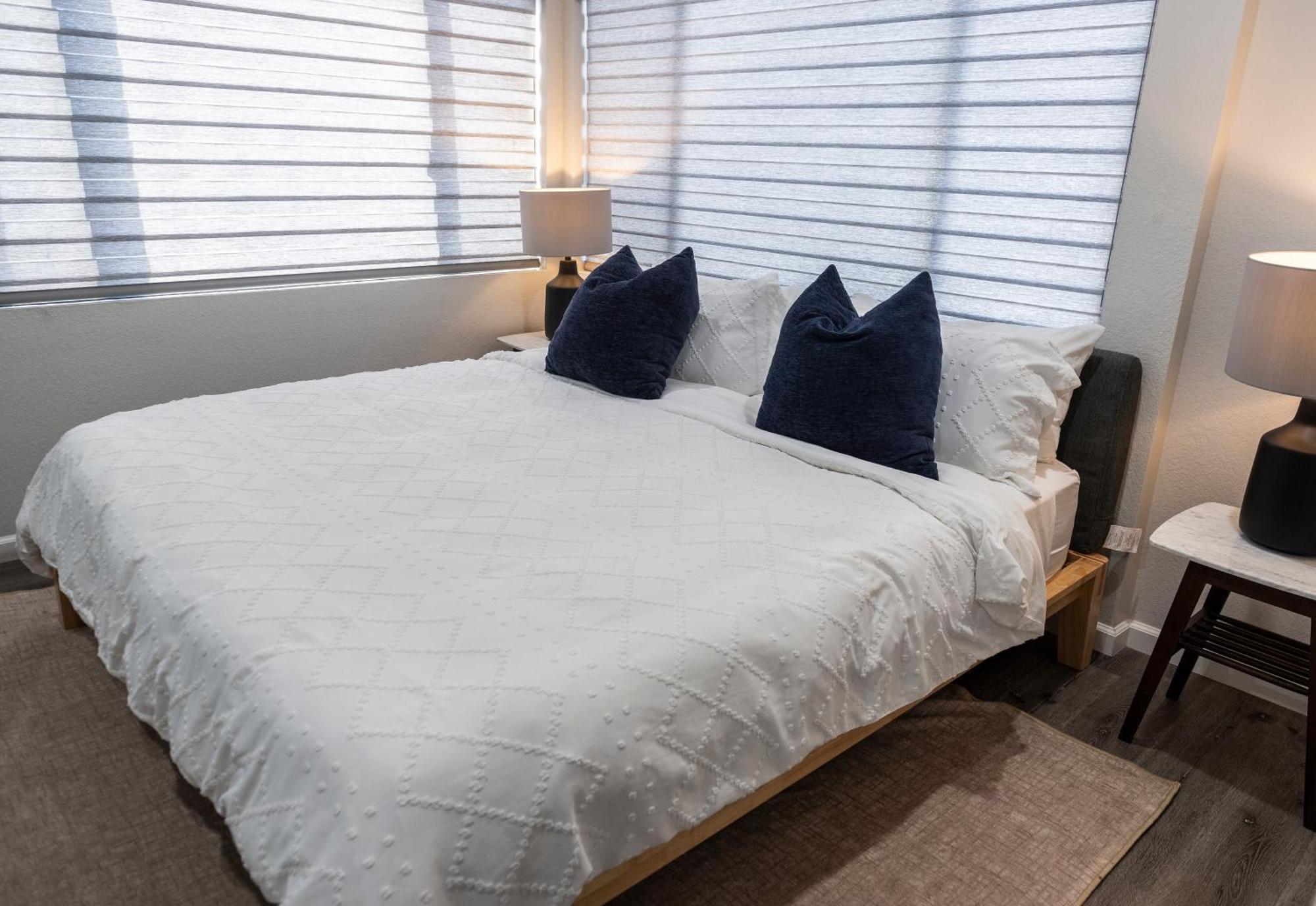50 M To Sand Lgb 2 King Suites Long Beach Buitenkant foto